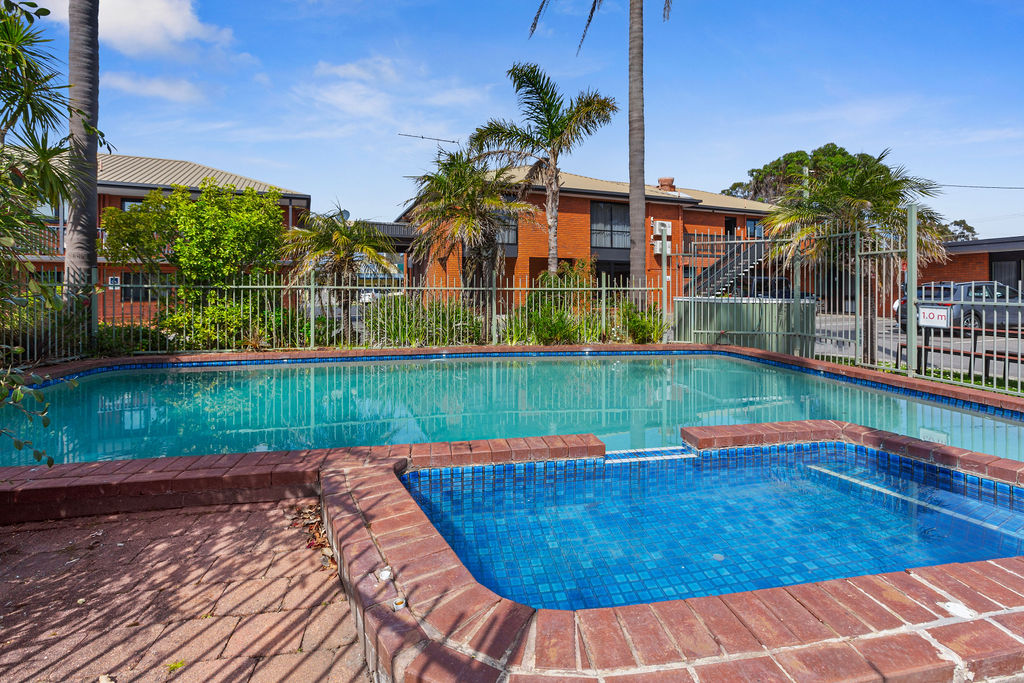 Apollo Bay Hotel